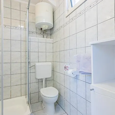 Apartment By The Sea Zivogosce - Porat, Makarska - 6899 *